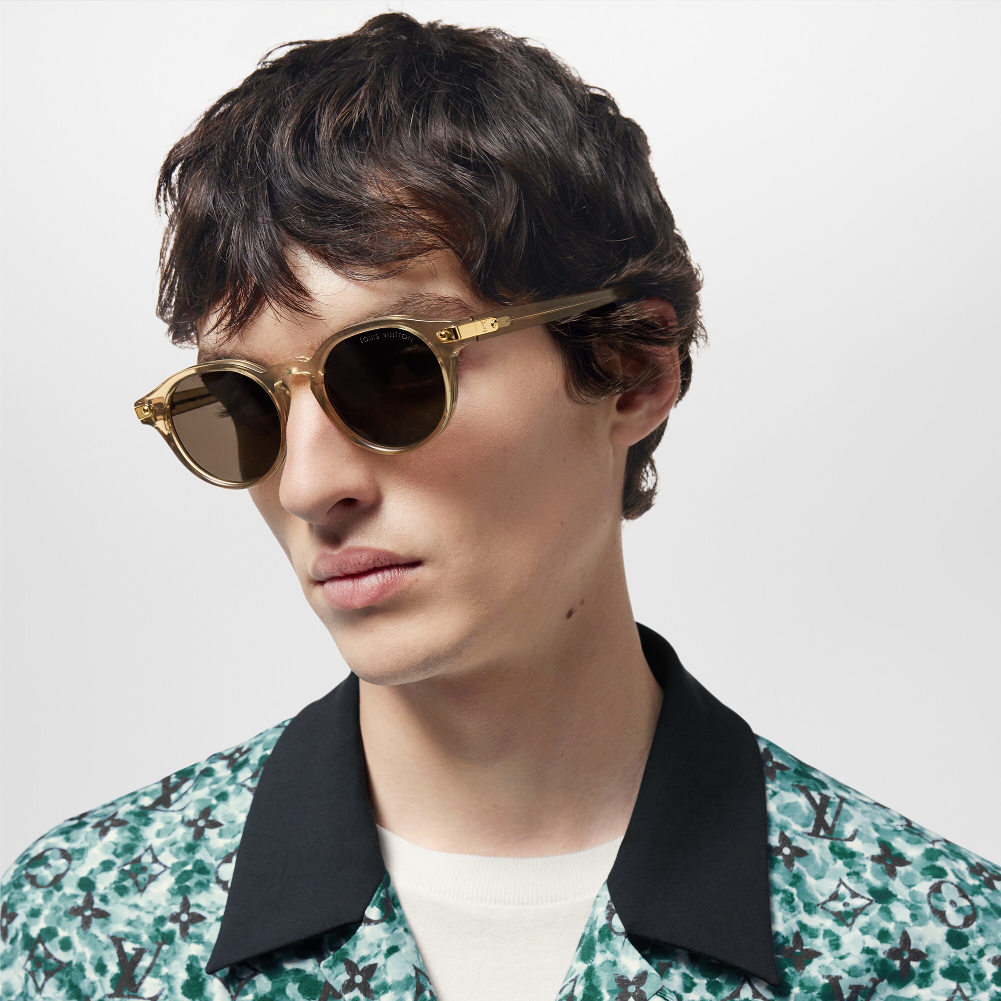 Louis vuitton sunglasses sales size